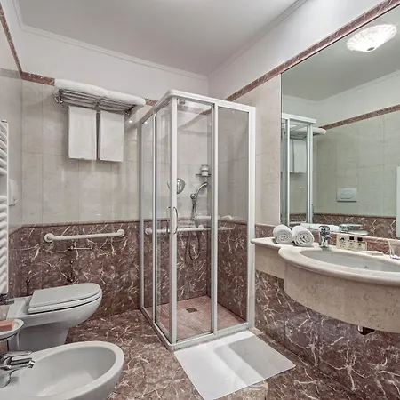 Hotel Antica Al Gambero 3*