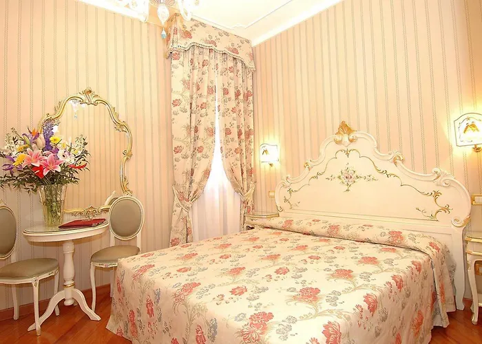 Отель Antica Al Gambero 3*